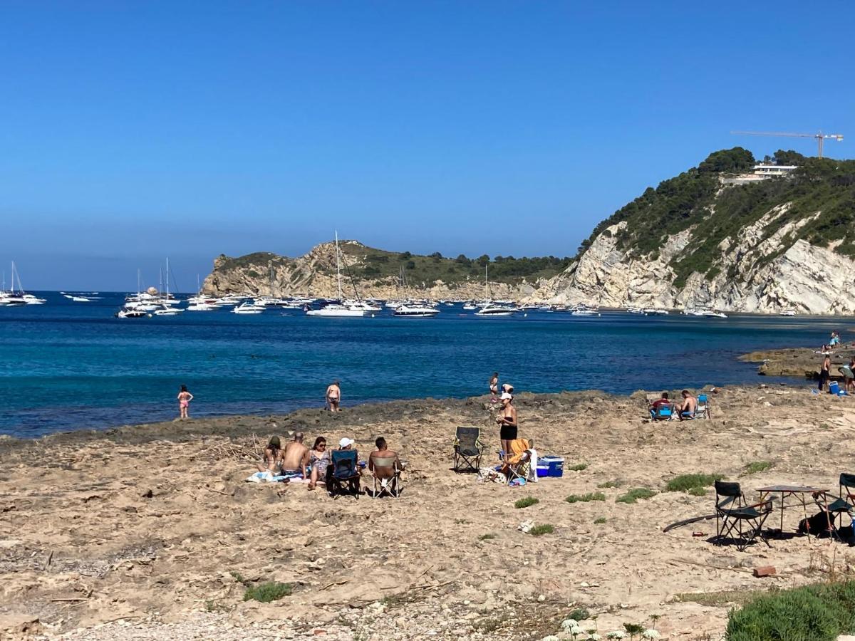 Moderna casa de pueblo en el casco viejo de Jávea Exterior foto